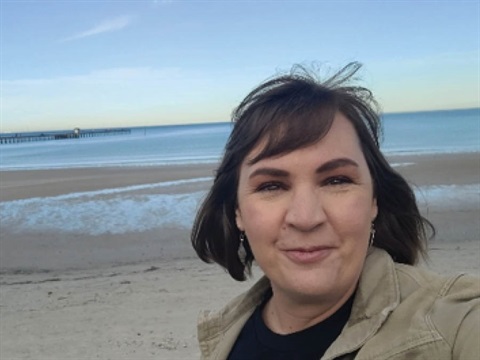lady smiling at the camera